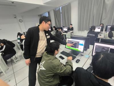 智能工程學(xué)院人工智能社團(tuán)成功舉辦'小小項(xiàng)目開發(fā)者'主題社團(tuán)活動，聚焦教育軟件開發(fā)