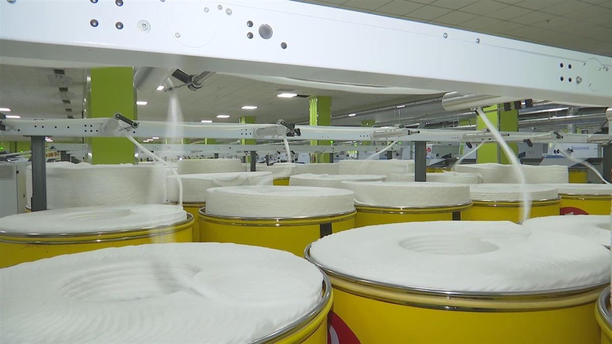 孝感奮戰(zhàn)開(kāi)門(mén)紅② 產(chǎn)銷兩旺，漢川城隍鎮(zhèn)紡織企業(yè)迎來(lái)開(kāi)門(mén)紅